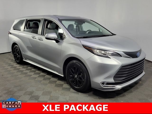 2023 Toyota Sienna XLE