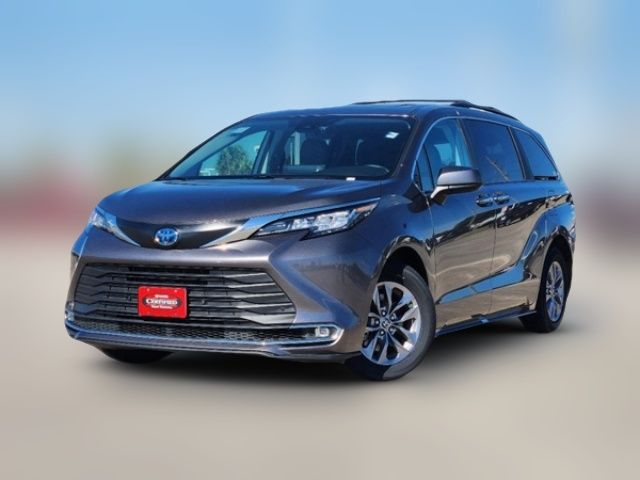 2023 Toyota Sienna XLE