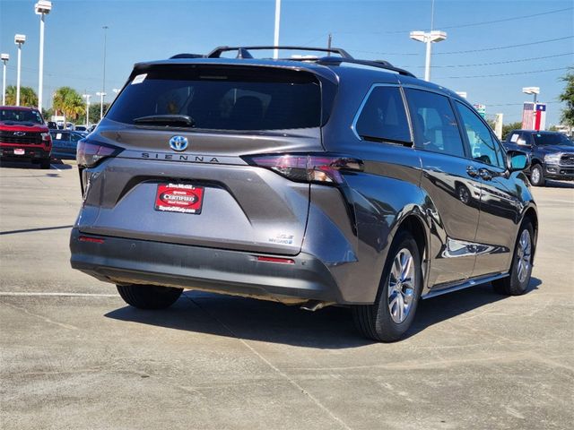 2023 Toyota Sienna XLE