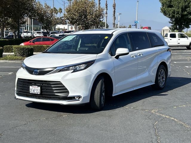 2023 Toyota Sienna XLE