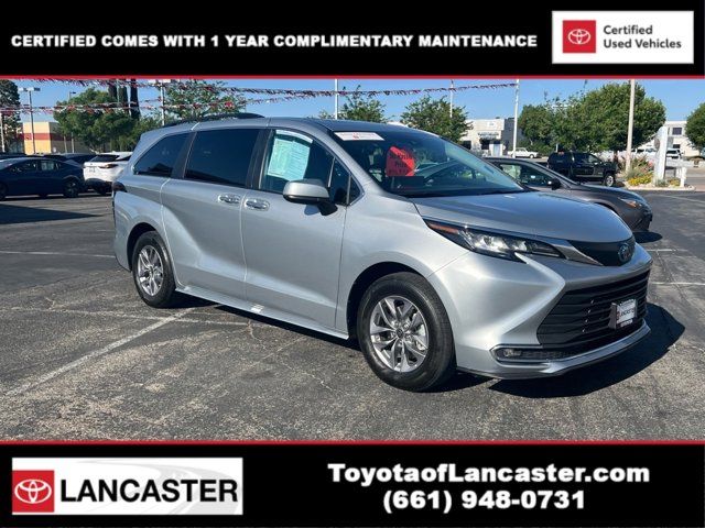 2023 Toyota Sienna XLE