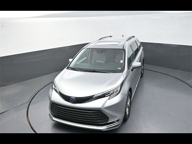 2023 Toyota Sienna XLE