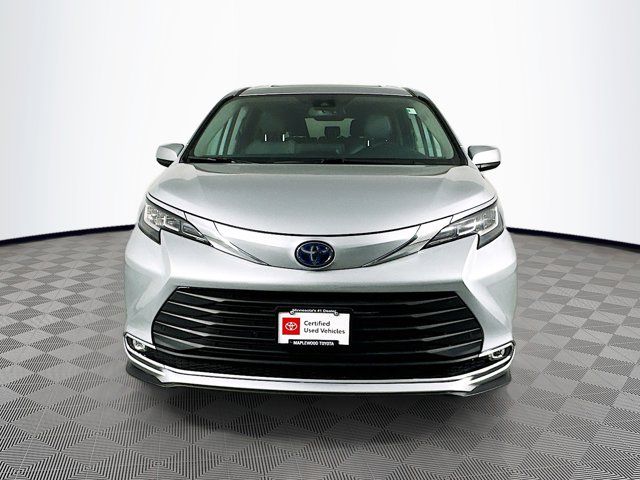 2023 Toyota Sienna XLE