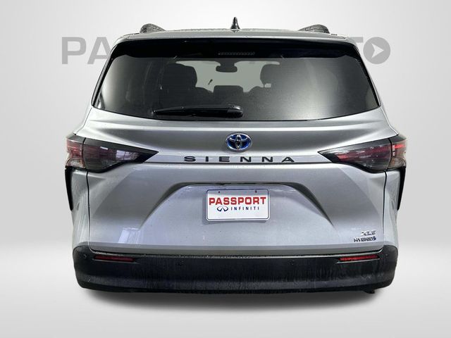 2023 Toyota Sienna XLE