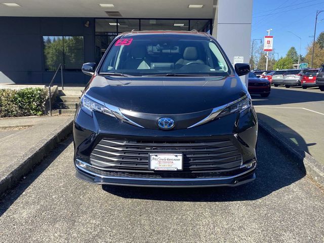 2023 Toyota Sienna XLE