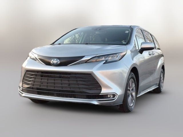 2023 Toyota Sienna XLE