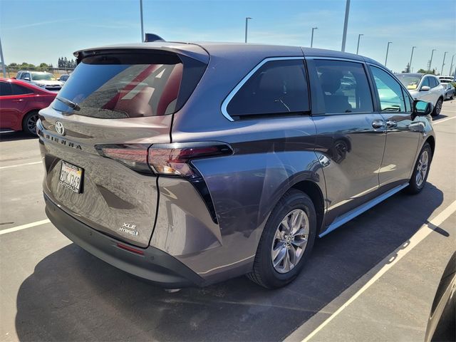 2023 Toyota Sienna XLE