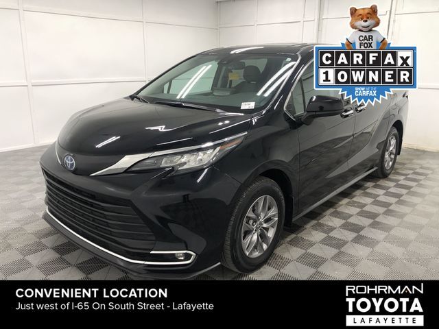 2023 Toyota Sienna XLE