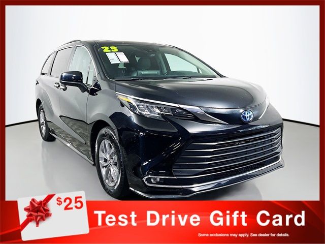 2023 Toyota Sienna XLE