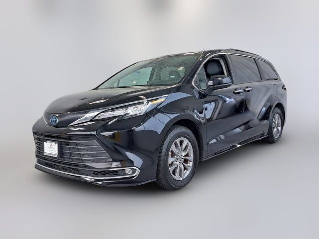 2023 Toyota Sienna XLE