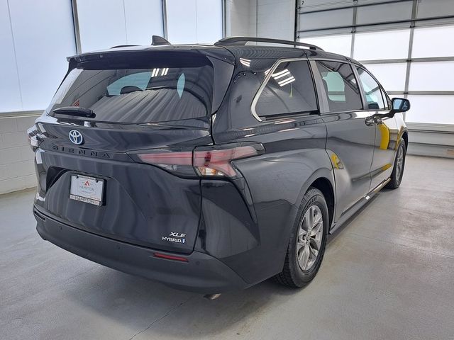 2023 Toyota Sienna XLE