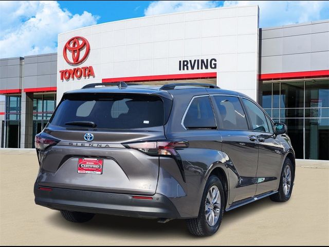 2023 Toyota Sienna XLE
