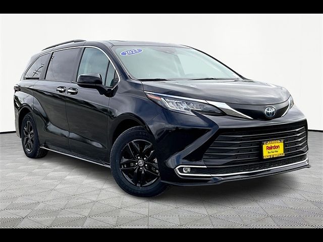 2023 Toyota Sienna XLE