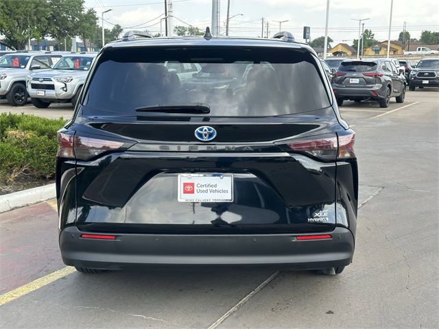 2023 Toyota Sienna XLE