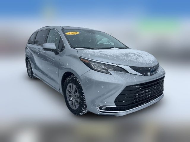 2023 Toyota Sienna XLE