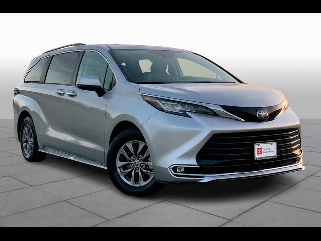 2023 Toyota Sienna XLE