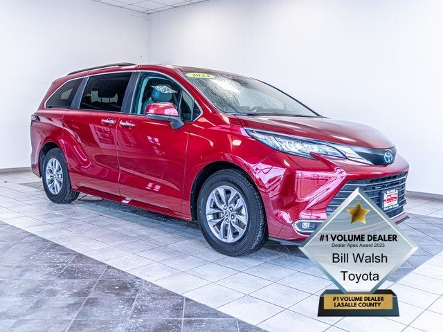 2023 Toyota Sienna XLE