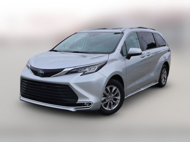 2023 Toyota Sienna XLE