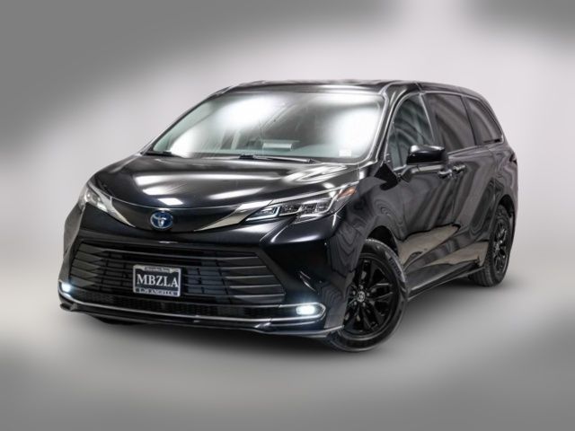 2023 Toyota Sienna XLE
