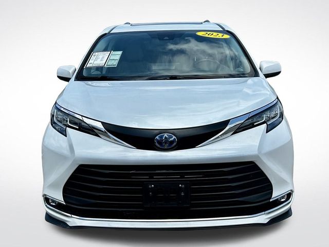 2023 Toyota Sienna XLE