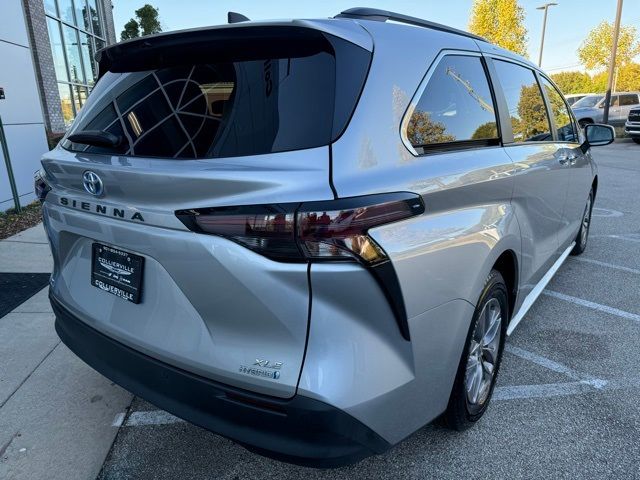 2023 Toyota Sienna XLE