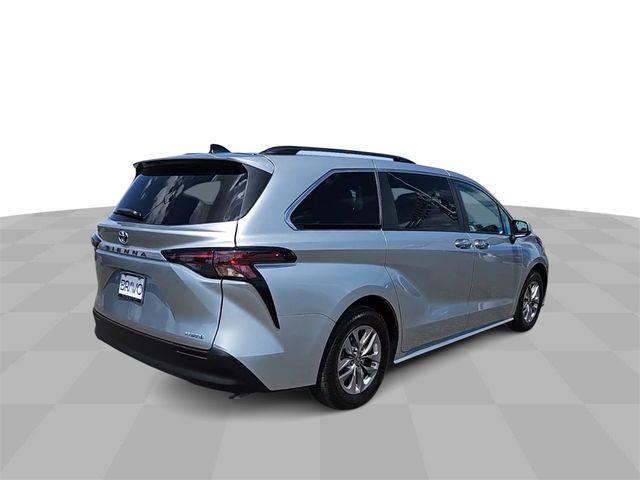 2023 Toyota Sienna XLE