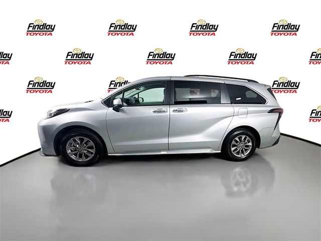 2023 Toyota Sienna XLE