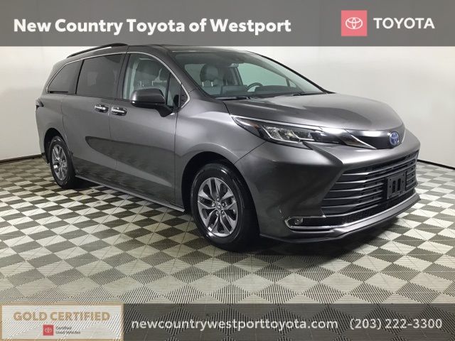 2023 Toyota Sienna XLE