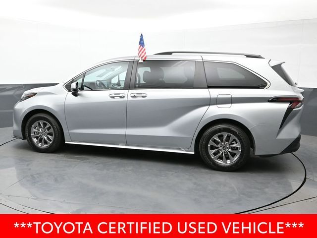 2023 Toyota Sienna XLE