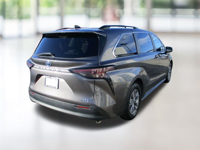 2023 Toyota Sienna XLE