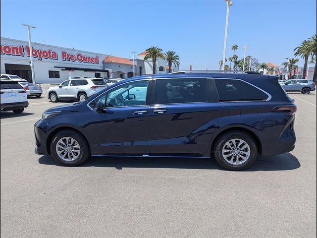 2023 Toyota Sienna XLE