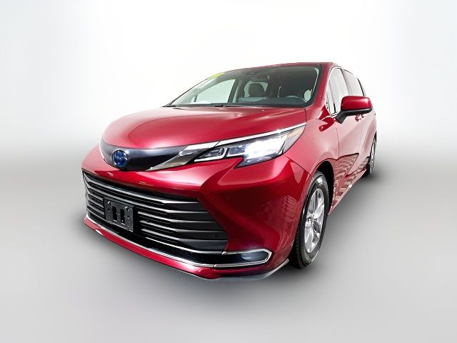 2023 Toyota Sienna XLE