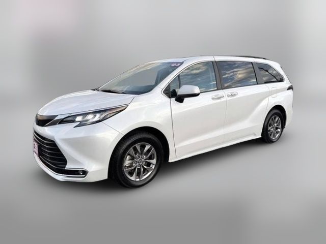 2023 Toyota Sienna XLE