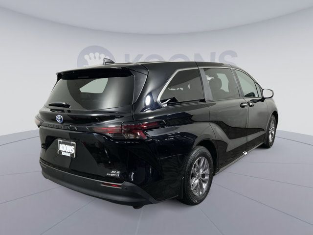 2023 Toyota Sienna XLE