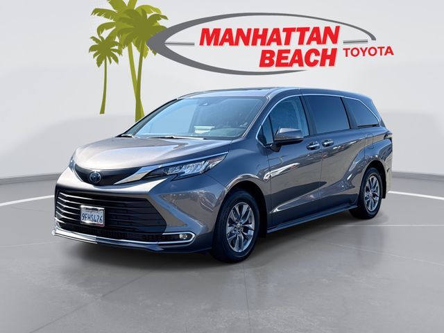 2023 Toyota Sienna XLE