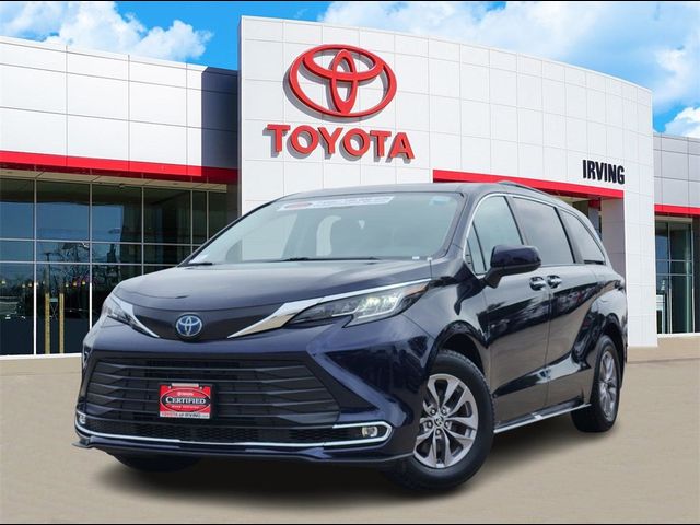 2023 Toyota Sienna XLE