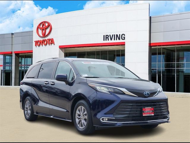 2023 Toyota Sienna XLE