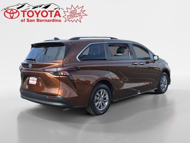 2023 Toyota Sienna XLE