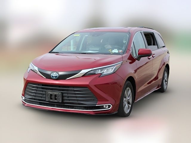 2023 Toyota Sienna XLE