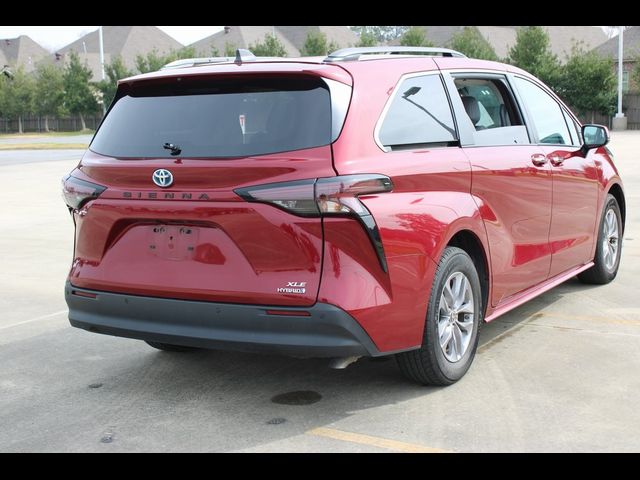 2023 Toyota Sienna XLE