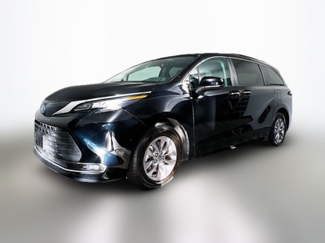 2023 Toyota Sienna XLE