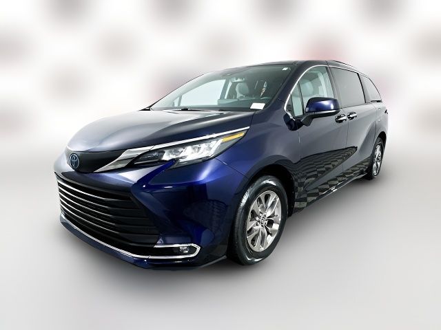 2023 Toyota Sienna XLE