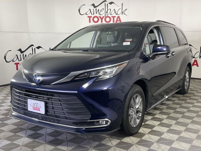 2023 Toyota Sienna XLE