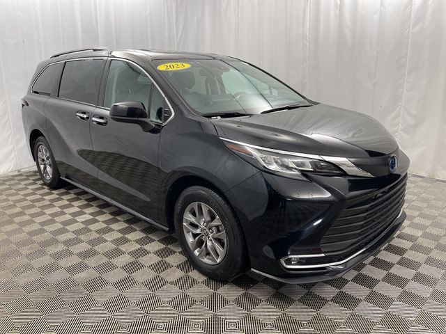 2023 Toyota Sienna XLE