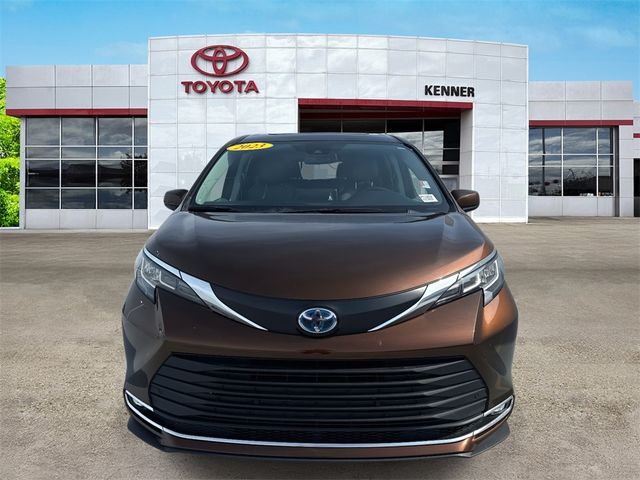 2023 Toyota Sienna XLE