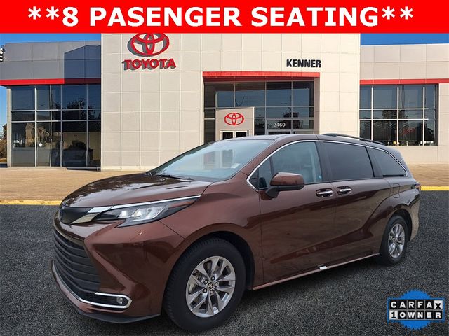 2023 Toyota Sienna XLE