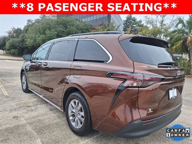 2023 Toyota Sienna XLE