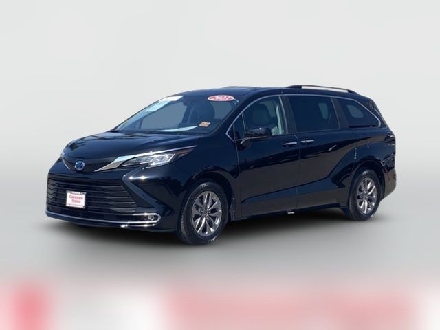 2023 Toyota Sienna XLE