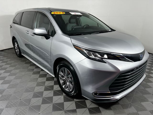 2023 Toyota Sienna XLE