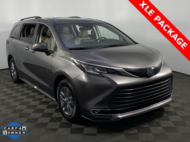 2023 Toyota Sienna XLE